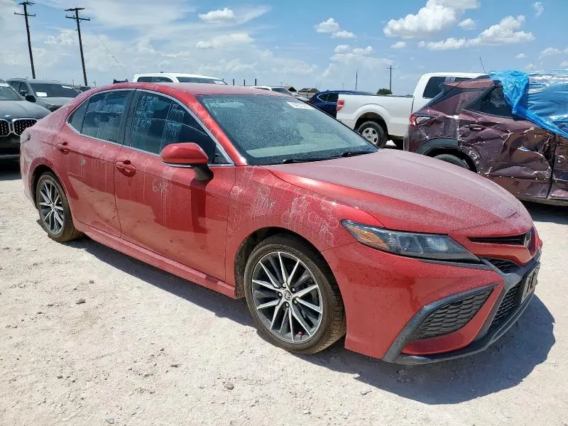 2022 TOYOTA CAMRY SE  