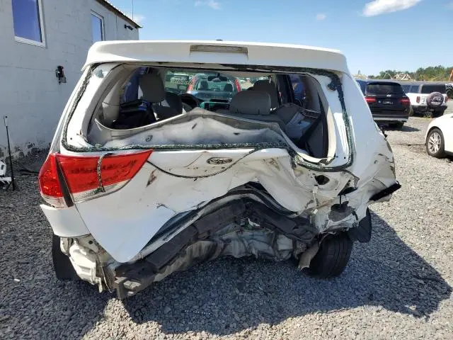 2012 TOYOTA SIENNA   