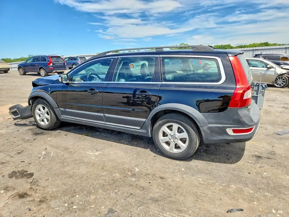 2010 VOLVO XC70 3.2  