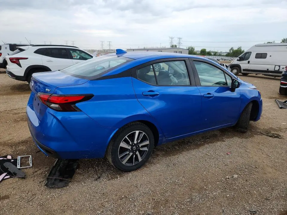 2021 NISSAN VERSA SV  
