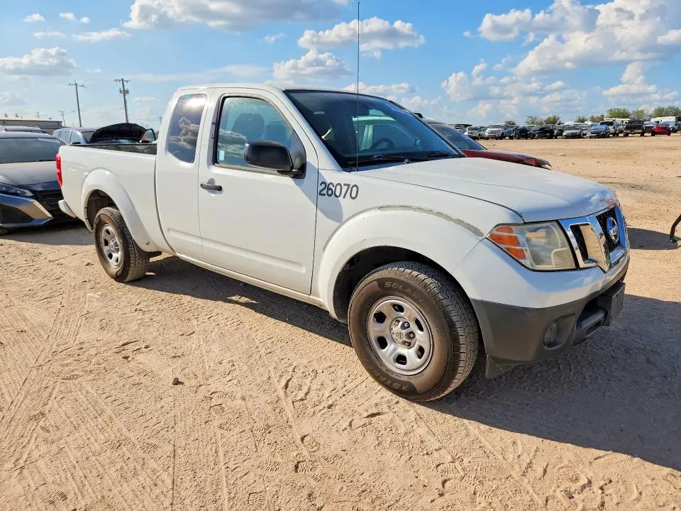 2017 NISSAN FRONTIER S  