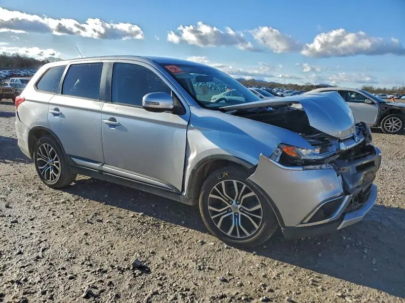 2016 MITSUBISHI OUTLANDER SE  