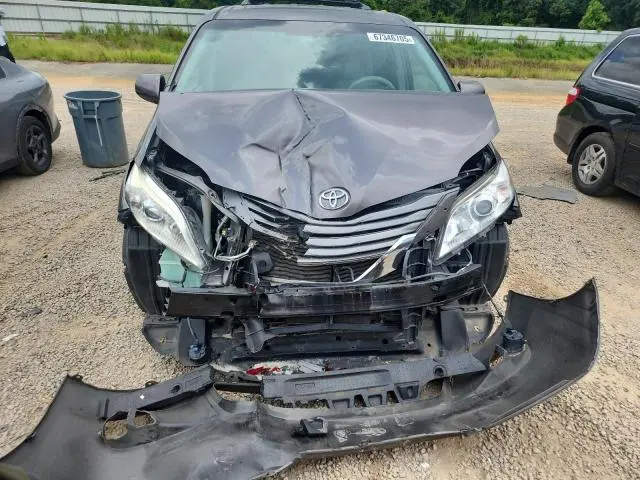 2014 TOYOTA SIENNA XLE  