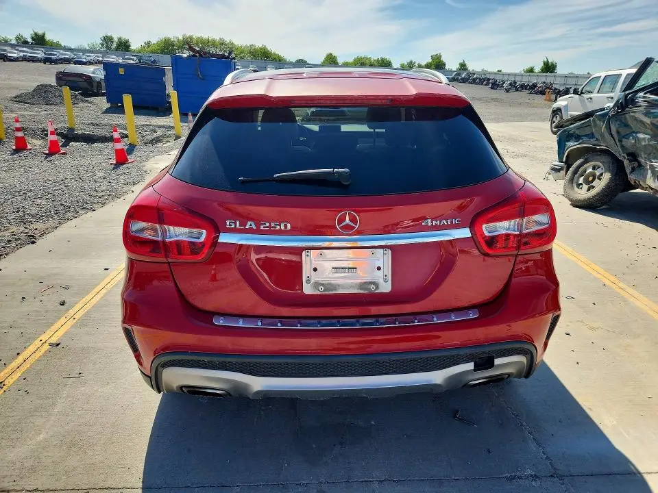 2015 MERCEDES-BENZ GLA 250 4MATIC  