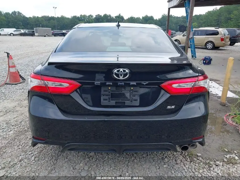 2020 TOYOTA CAMRY SE