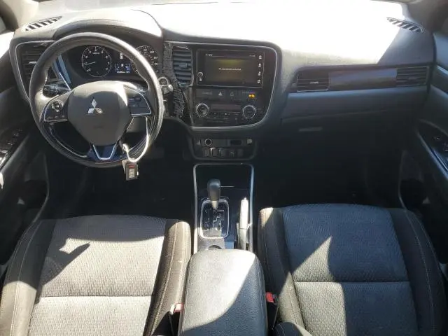 2018 MITSUBISHI OUTLANDER SE
