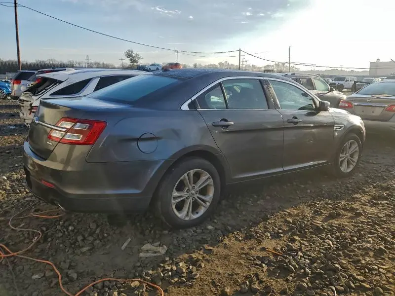 2018 FORD TAURUS SEL  