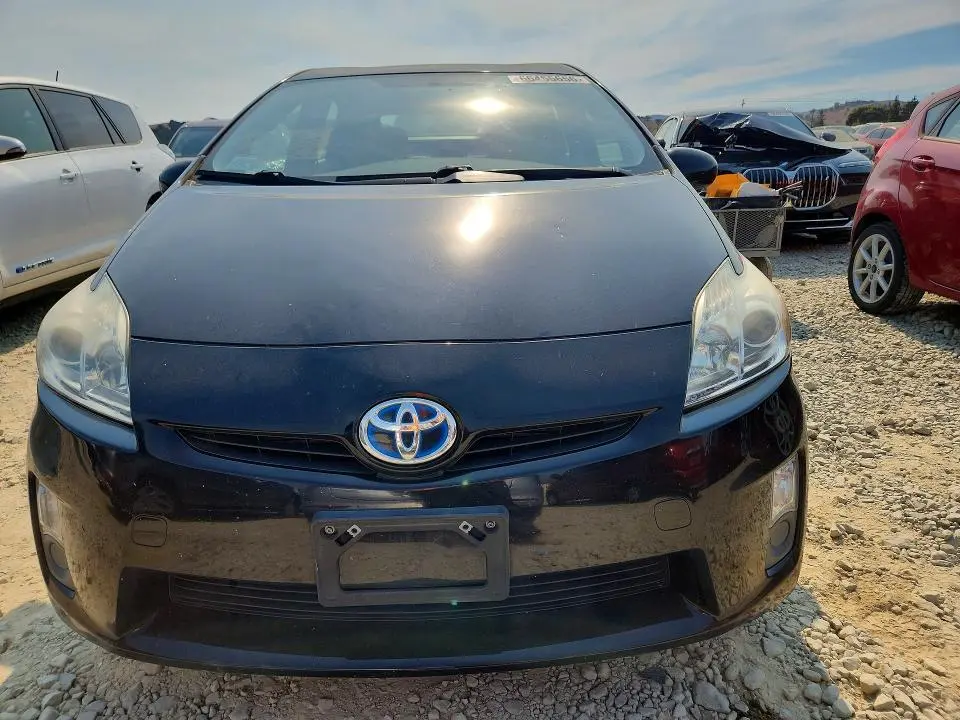 2011 TOYOTA PRIUS THREE  
