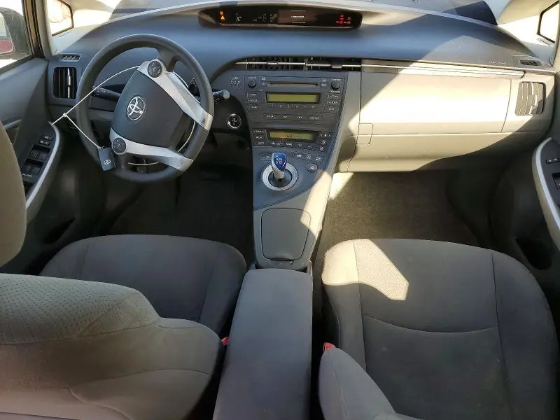 2010 TOYOTA PRIUS II  
