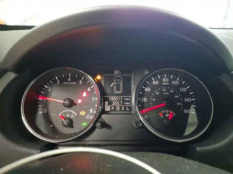 2011 NISSAN ROGUE S  
