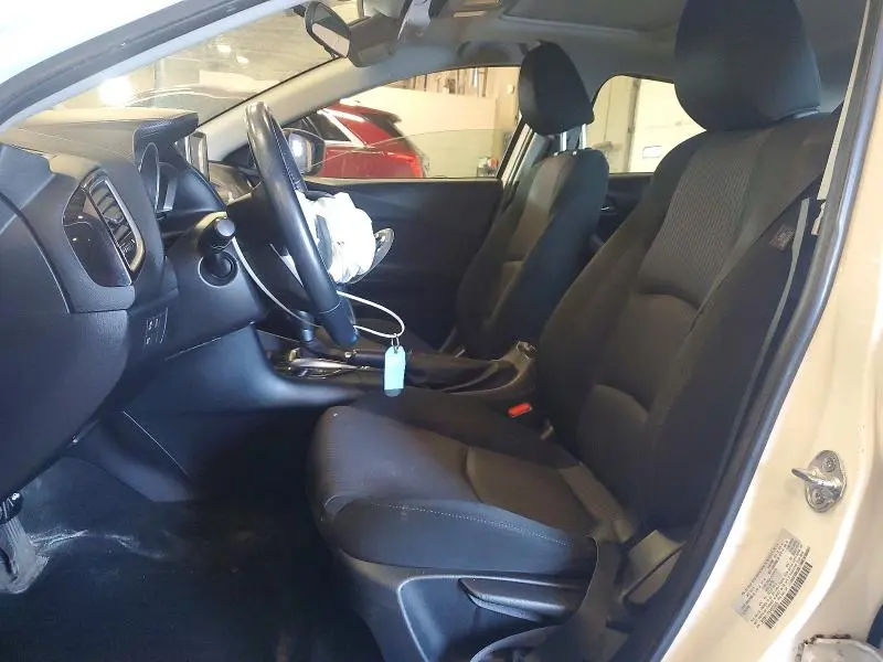 2015 MAZDA 3   