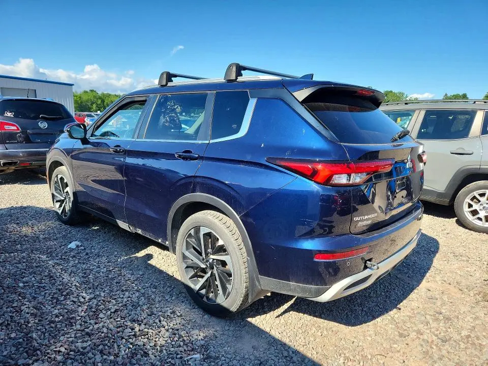 2022 MITSUBISHI OUTLANDER SE  