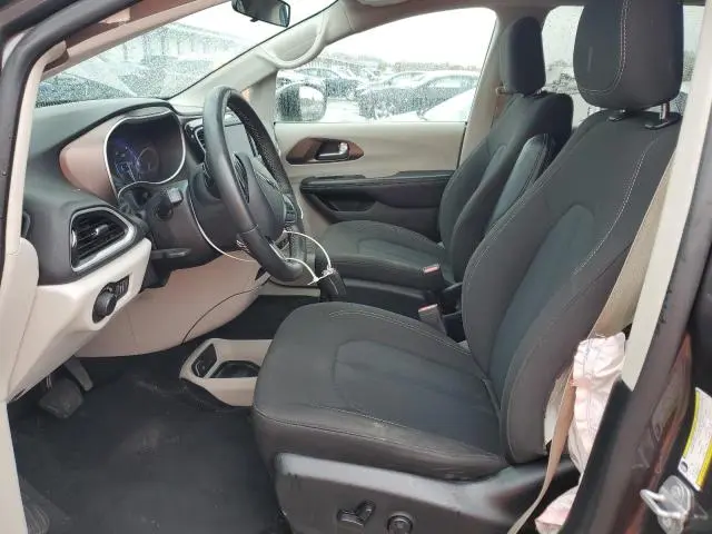 2022 CHRYSLER VOYAGER LX