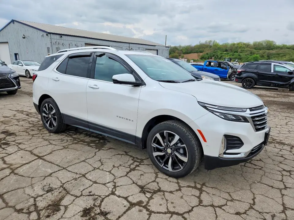 2022 CHEVROLET EQUINOX PREMIER  