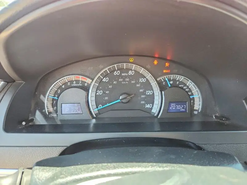 2012 TOYOTA CAMRY SE  