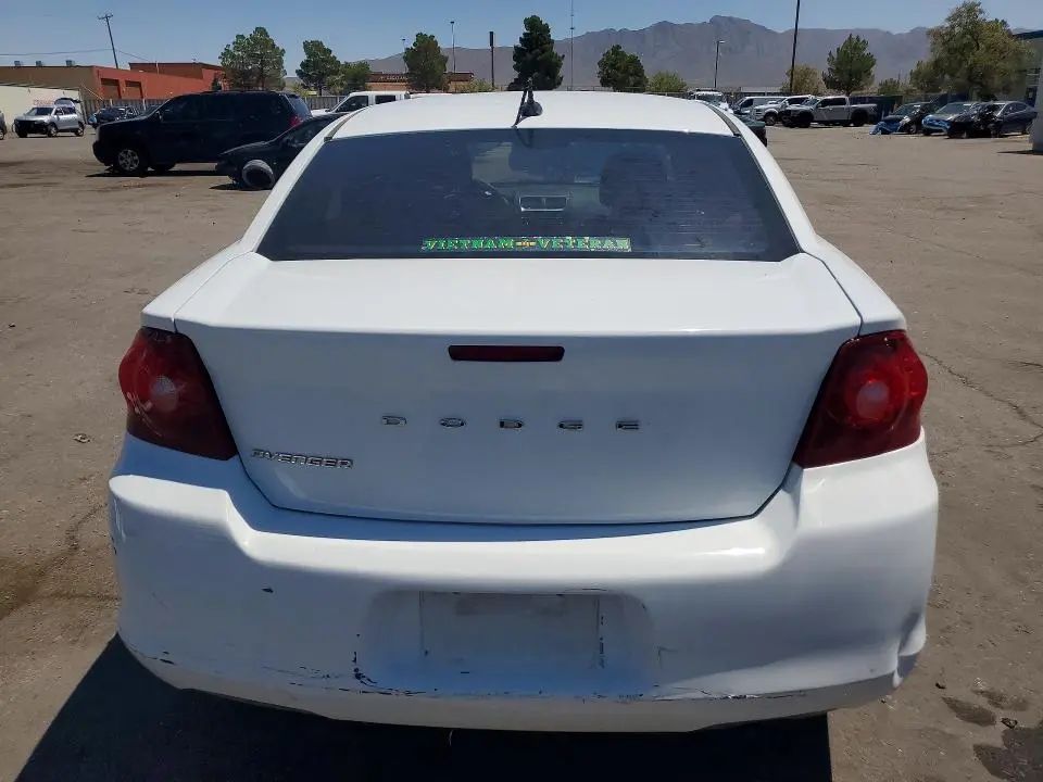 2014 DODGE AVENGER SE  