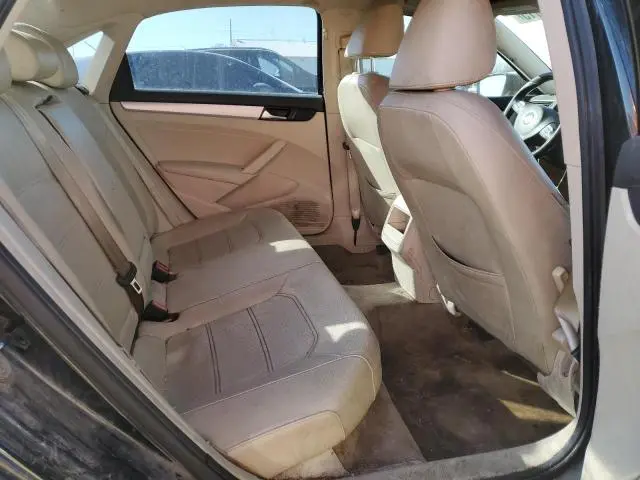 2012 VOLKSWAGEN PASSAT SE  