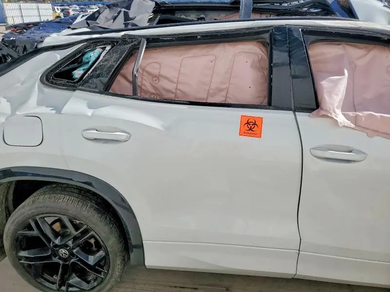 2025 VOLKSWAGEN TIGUAN SE R-LINE BLACK  