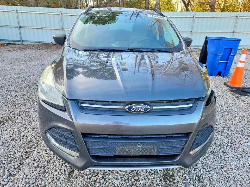 2015 FORD ESCAPE SE  