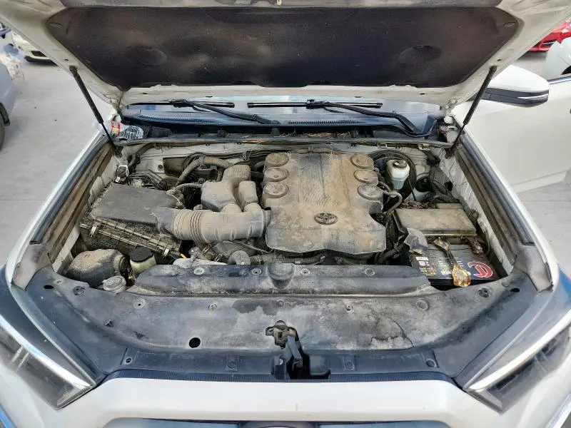 2018 TOYOTA 4RUNNER SR5  