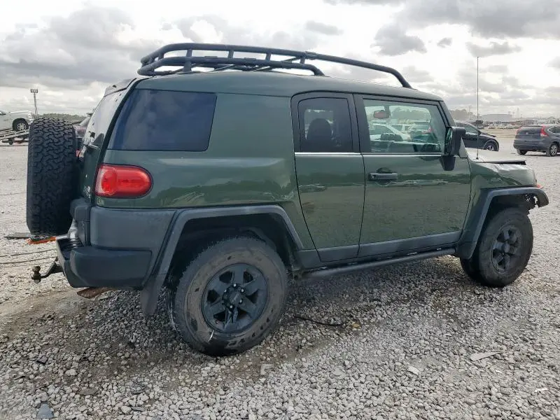2011 TOYOTA FJ CRUISER BASE  