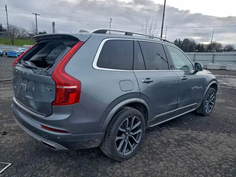 2016 VOLVO XC90 T6  
