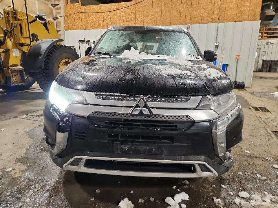 2019 MITSUBISHI OUTLANDER SE  