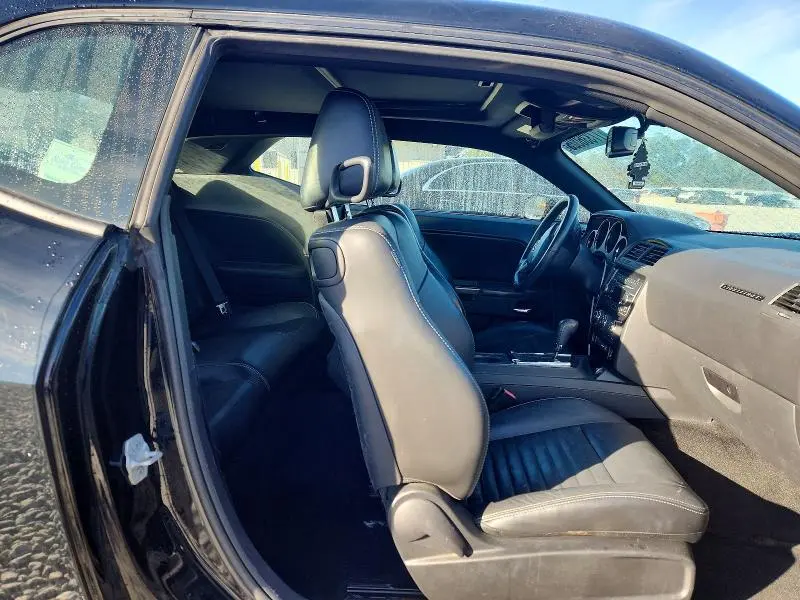 2013 DODGE CHALLENGER SXT  