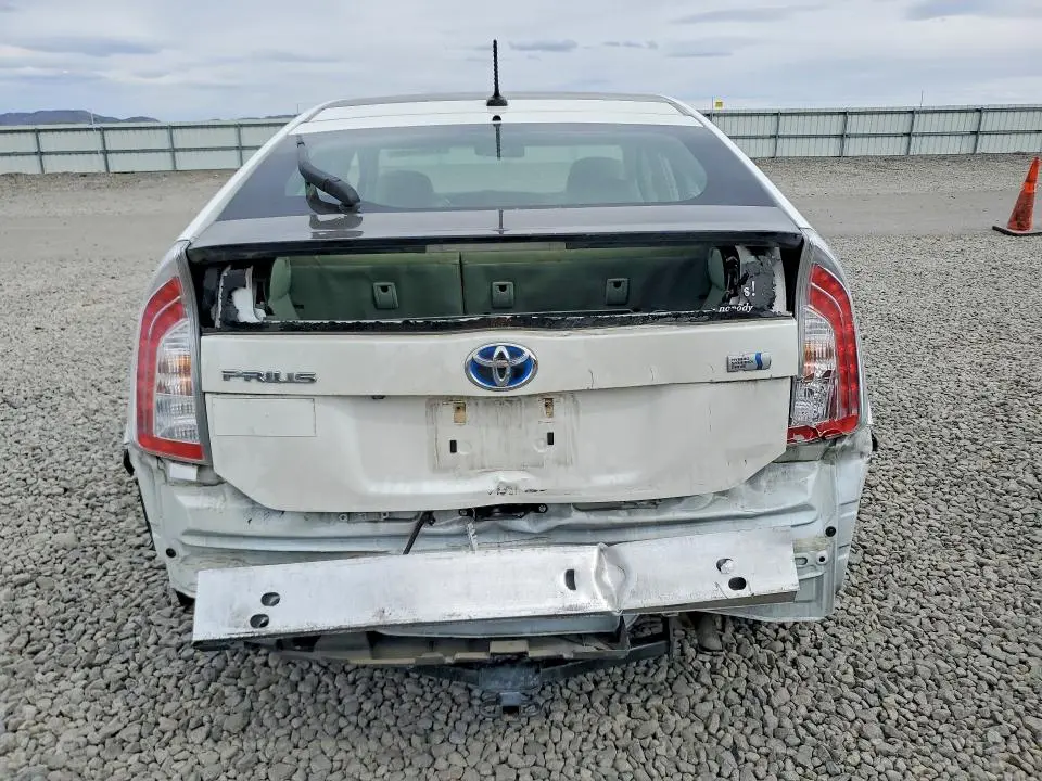 2012 TOYOTA PRIUS THREE  