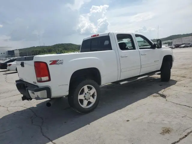 2011 GMC SIERRA K2500 SLT  