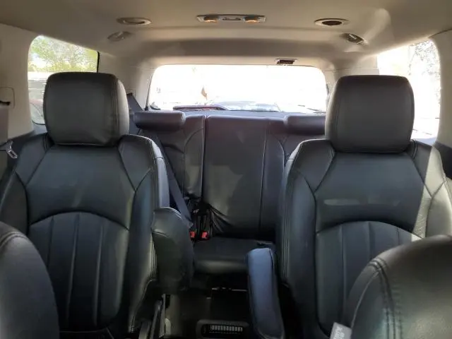 2013 GMC ACADIA SLE  