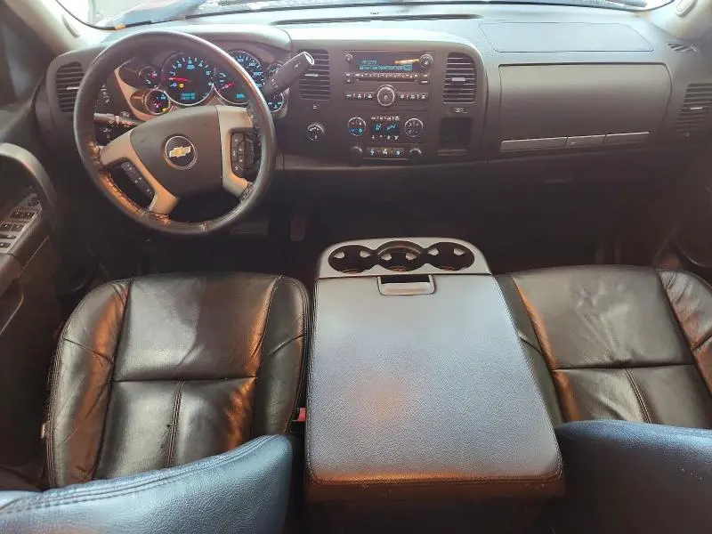 2011 CHEVROLET SILVERADO K1500 LT  