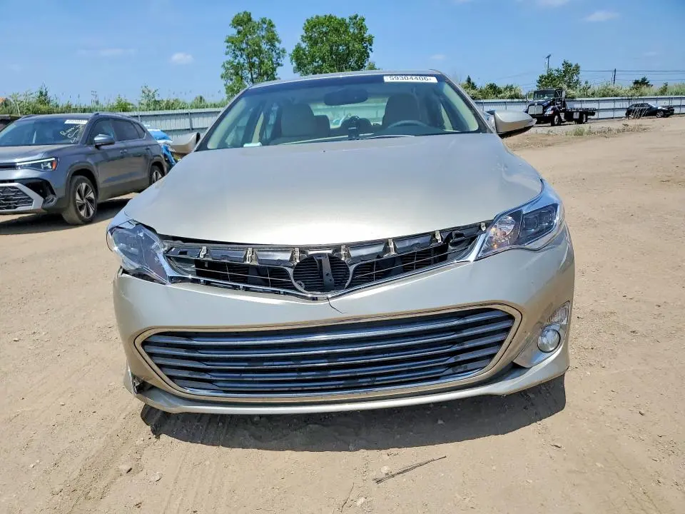 2015 TOYOTA AVALON   