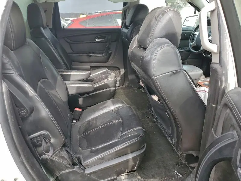 2014 CHEVROLET TRAVERSE LT  