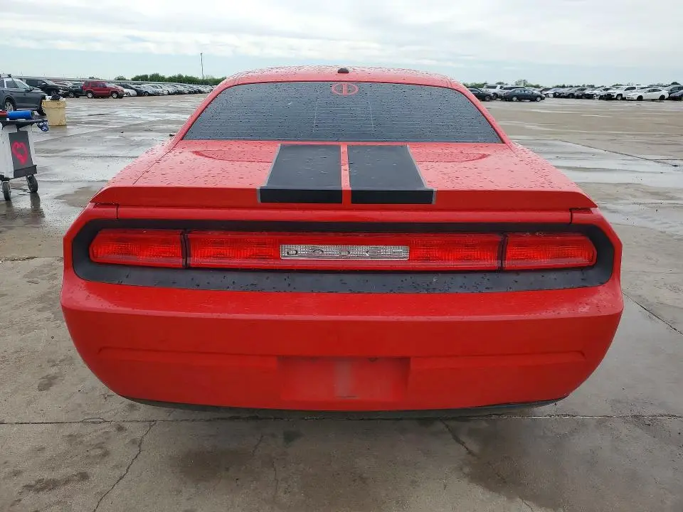 2010 DODGE CHALLENGER SE  