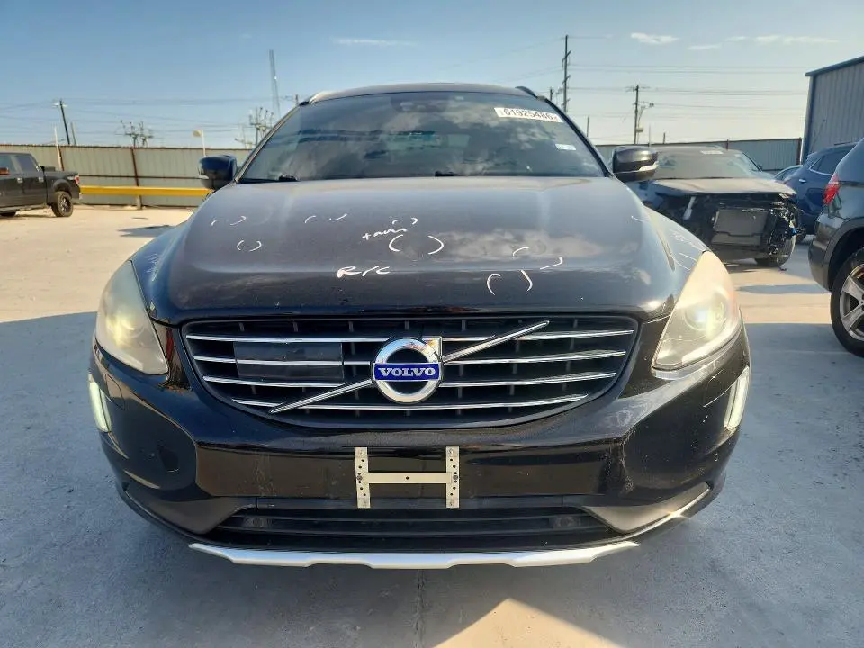 2015 VOLVO XC60 T5 PLATINUM  