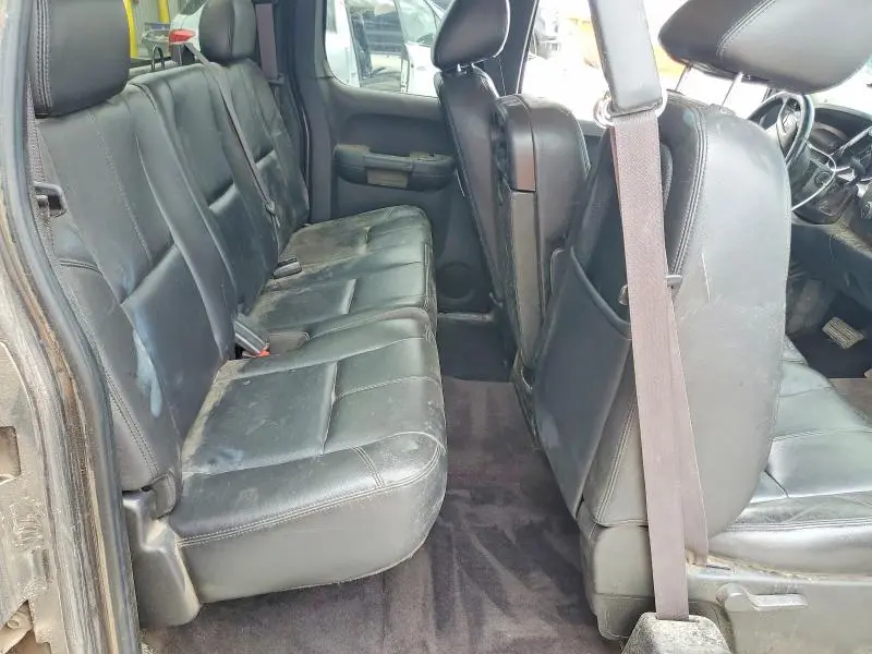 2011 GMC SIERRA K2500 SLE  