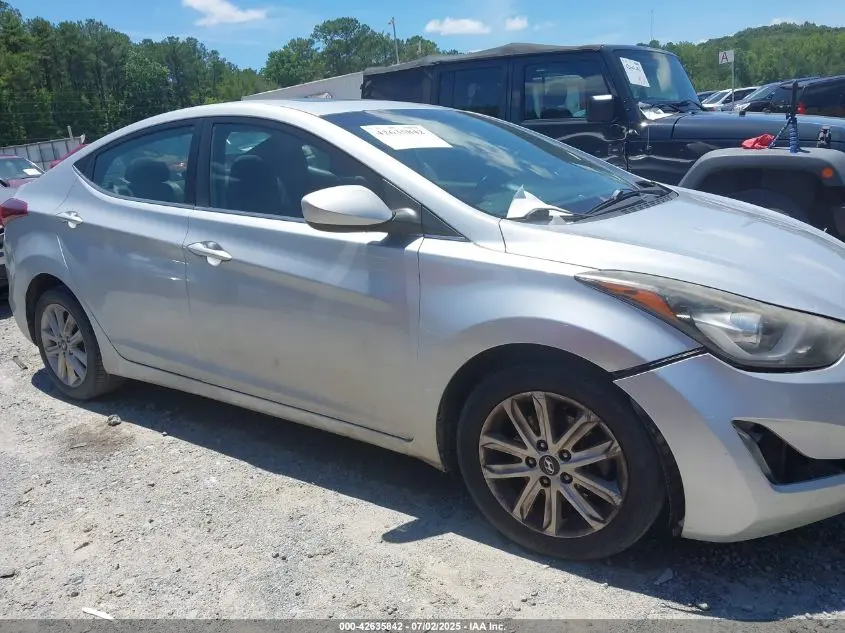 2015 HYUNDAI ELANTRA SE