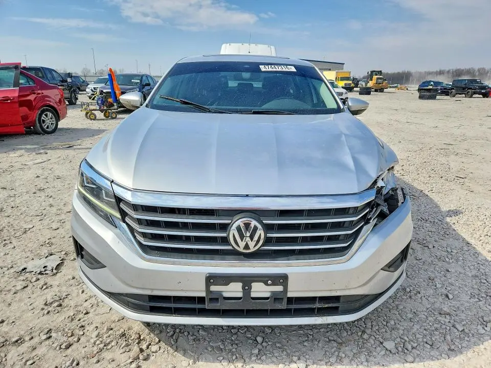 2020 VOLKSWAGEN PASSAT SE  