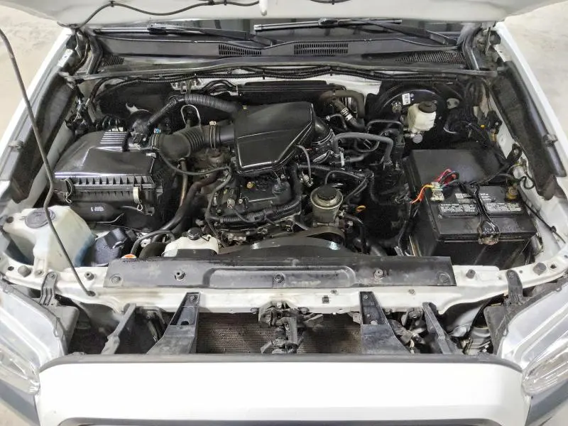 2023 TOYOTA TACOMA SR  