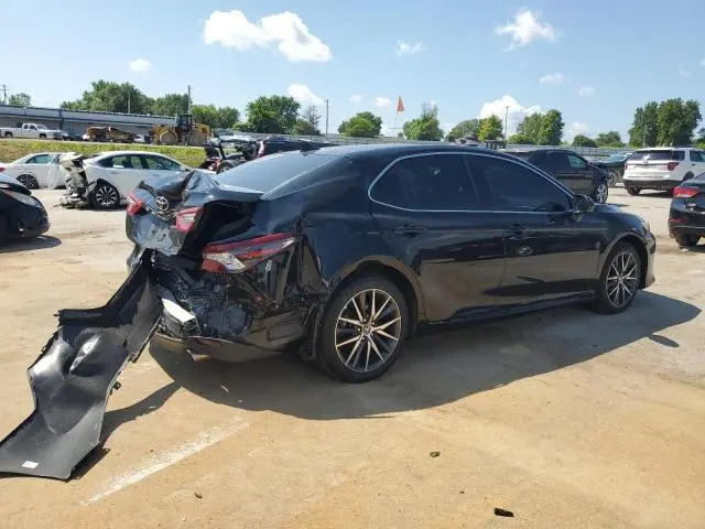 2024 TOYOTA CAMRY XLE  