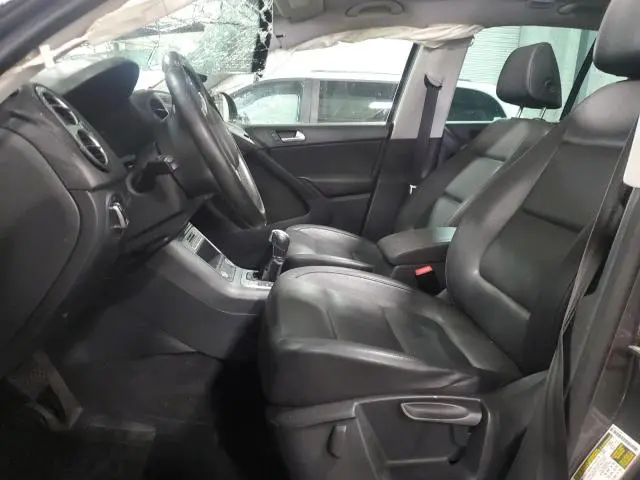 2015 VOLKSWAGEN TIGUAN S  