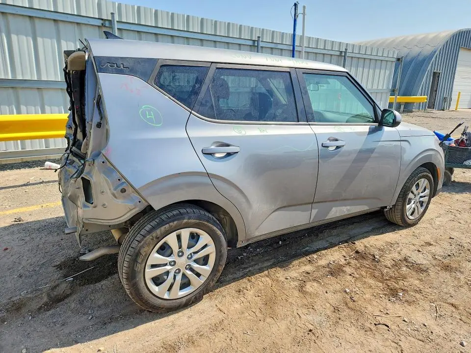2022 KIA SOUL LX  