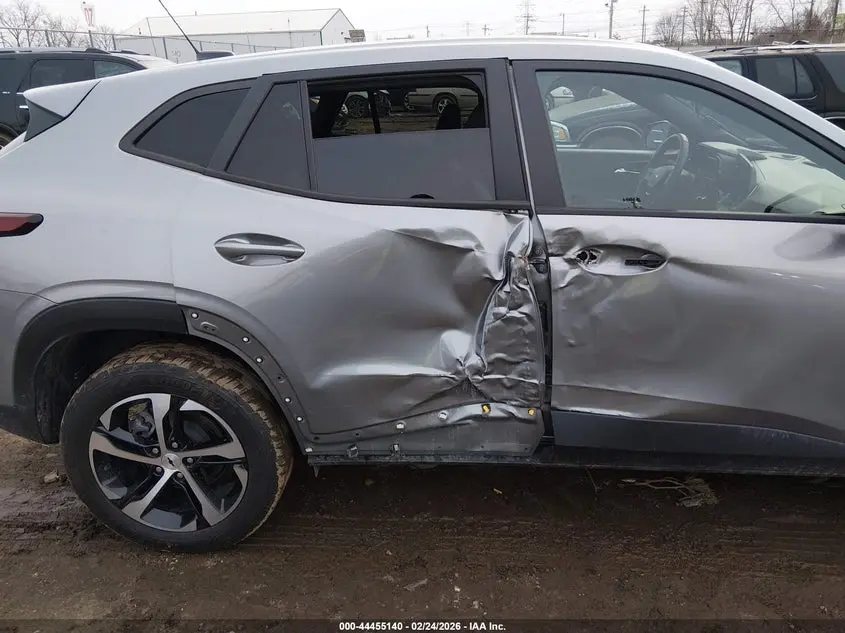 2024 CHEVROLET TRAX FWD 1RS