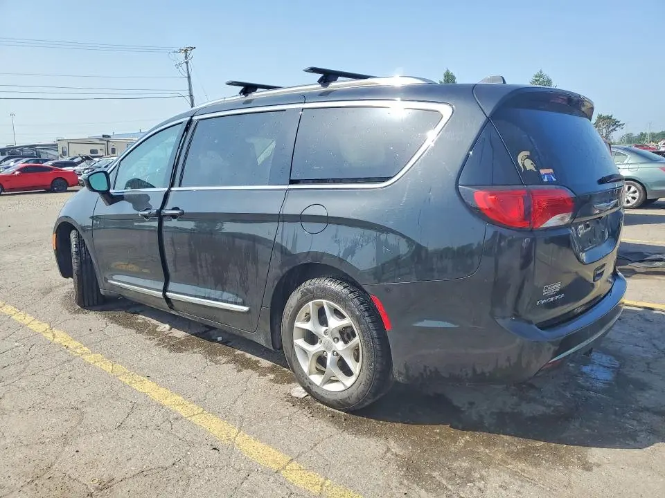 2019 CHRYSLER PACIFICA TOURING L PLUS  
