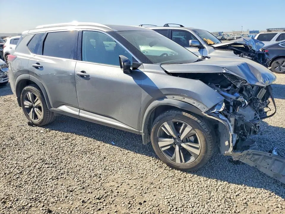2023 NISSAN ROGUE SL  