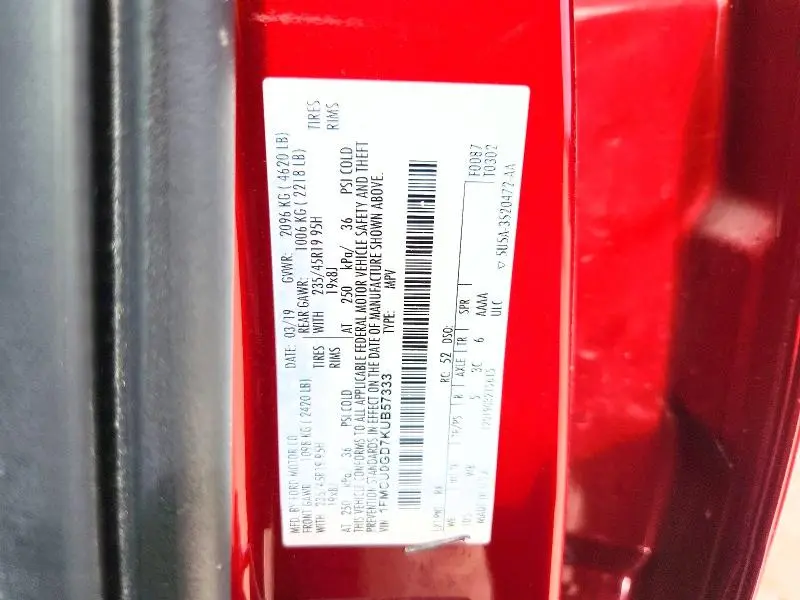2019 FORD ESCAPE SE  