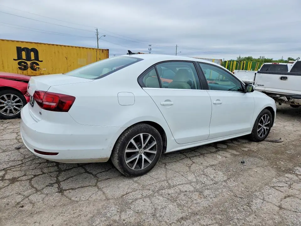 2018 VOLKSWAGEN JETTA SE  