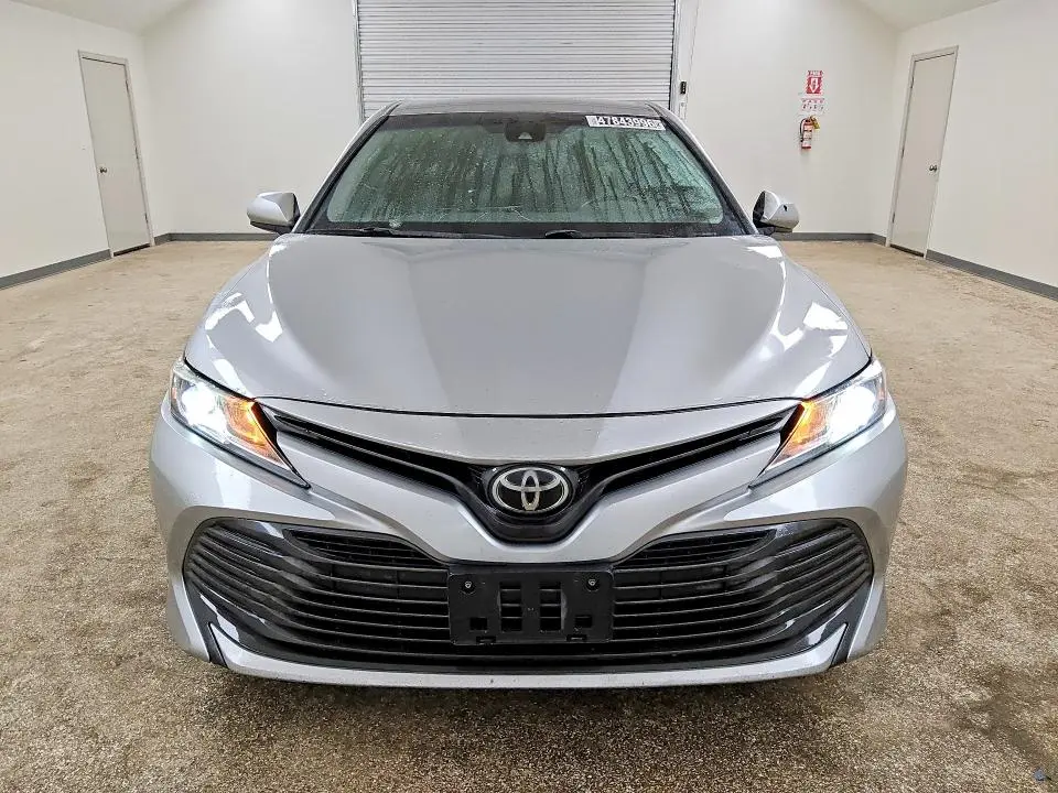 2018 TOYOTA CAMRY LE  