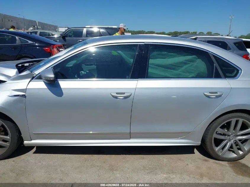 2017 VOLKSWAGEN PASSAT 1.8T R-LINE